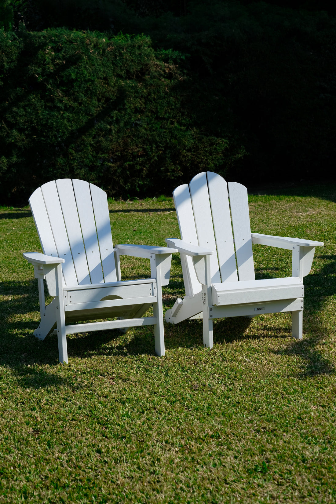 Silla Adirondack y Silla Adirondack Con Ottoman de Pipa Casa en jardín